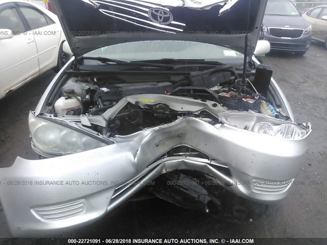 4T1BE30K45U569314 - 2005 TOYOTA CAMRY LE/XLE/SE ვერცხლისფერი ფოტო 6