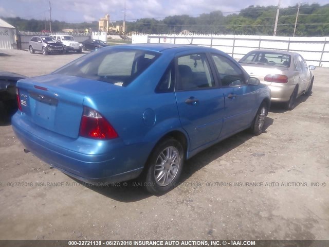 1FAFP34N47W136139 - 2007 FORD FOCUS ZX4/S/SE/SES 蓝色 照片 4
