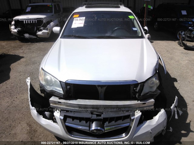 4S4BP66C997335525 - 2009 SUBARU OUTBACK 2.5I LIMITED WHITE photo 6