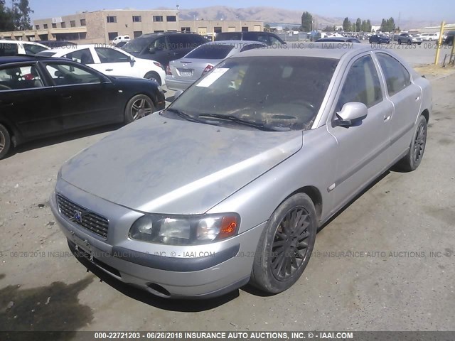 YV1RS58D212032258 - 2001 VOLVO S60 2.4T SILVER photo 2