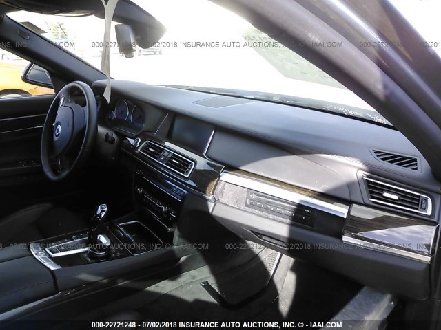 WBAYB6C5XFDS16394 - 2015 BMW ALPINA B7 ნაცრისფერი ფოტო 5