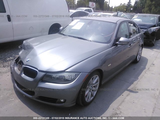 WBAPH5C51BA998925 - 2011 BMW 328 I SULEV GRAY photo 2