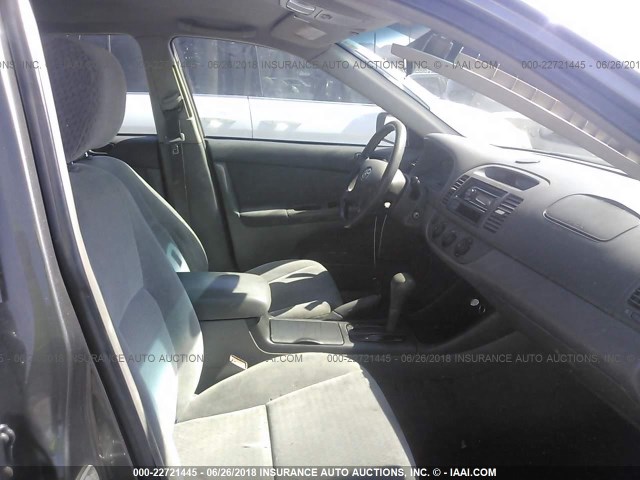4T1BE32KX3U735071 - 2003 TOYOTA CAMRY LE/XLE/SE Boz foto 5