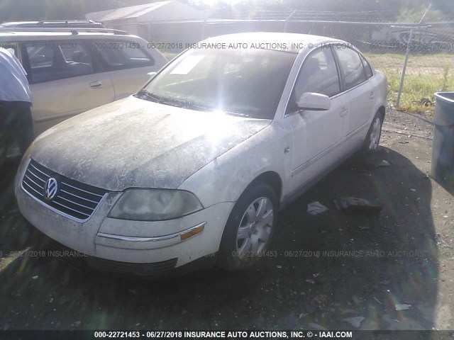 WVWRH63B02P290525 - 2002 VOLKSWAGEN PASSAT GLX 白色 照片 2