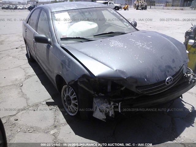4T1BE32K52U558458 - 2002 TOYOTA CAMRY LE/XLE/SE მწვანე ფოტო 1