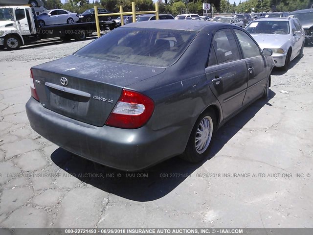 4T1BE32K52U558458 - 2002 TOYOTA CAMRY LE/XLE/SE მწვანე ფოტო 4
