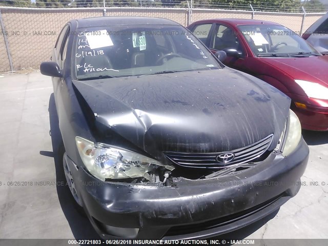4T1BF30K15U109606 - 2005 TOYOTA CAMRY LE/XLE/SE 黑色 照片 6