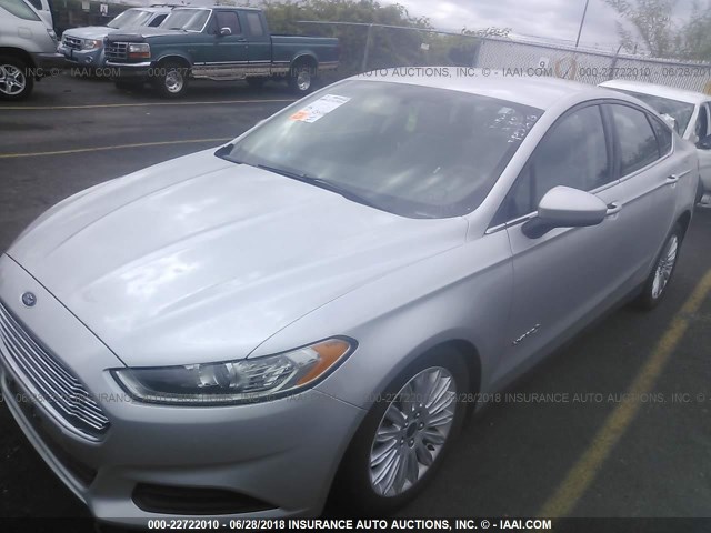 3FA6P0UU0ER220917 - 2014 FORD FUSION S HYBRID SILVER photo 2