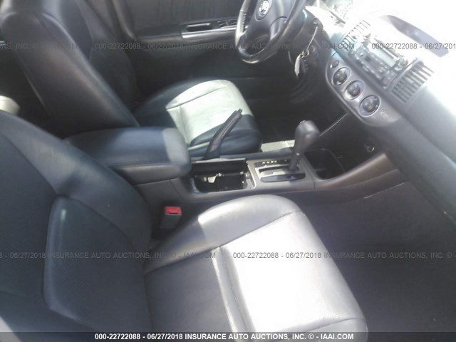 4T1BF30K93U562532 - 2003 TOYOTA CAMRY LE/XLE/SE Gümüş foto 5