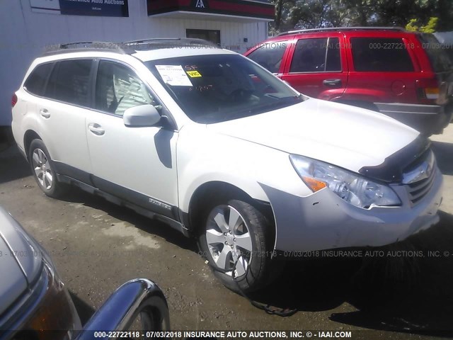 4S4BRCLC2B3366593 - 2011 SUBARU OUTBACK 2.5I LIMITED WHITE photo 1