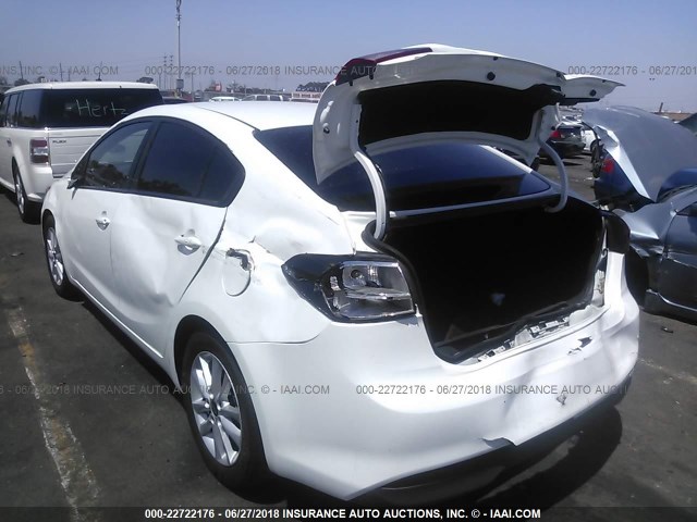 3KPFL4A70HE148916 - 2017 KIA FORTE LX/S WHITE photo 3