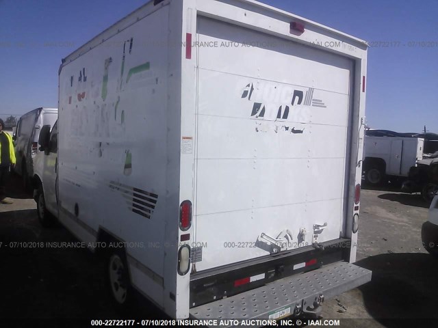 1GDGG31C691900294 - 2009 GMC SAVANA 3500 CUTAWAY G3500 WHITE photo 3