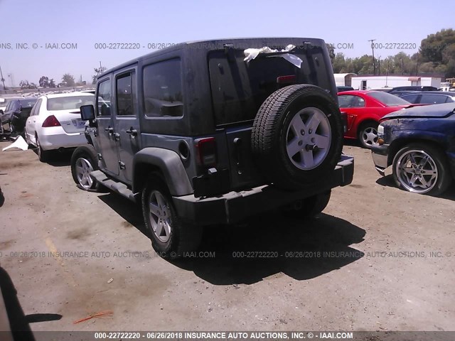 1C4BJWDG9EL218525 - 2014 JEEP WRANGLER UNLIMITE SPORT GRAY photo 3