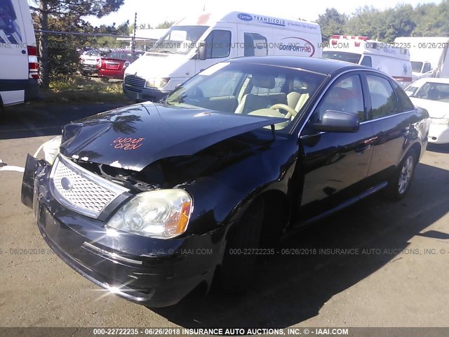 1FAHP27127G132810 - 2007 FORD FIVE HUNDRED SEL BLACK photo 2