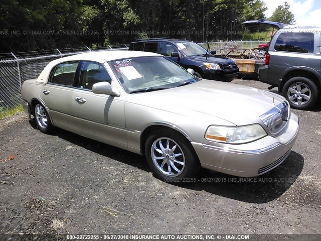 1LNHM81W55Y631419 - 2005 LINCOLN TOWN CAR SIGNATURE TAN photo 1