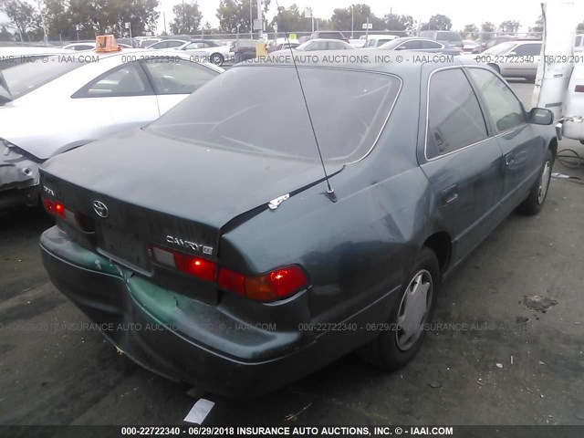 4T1BG22KXWU382775 - 1998 TOYOTA CAMRY CE/LE/XLE 绿色 照片 4