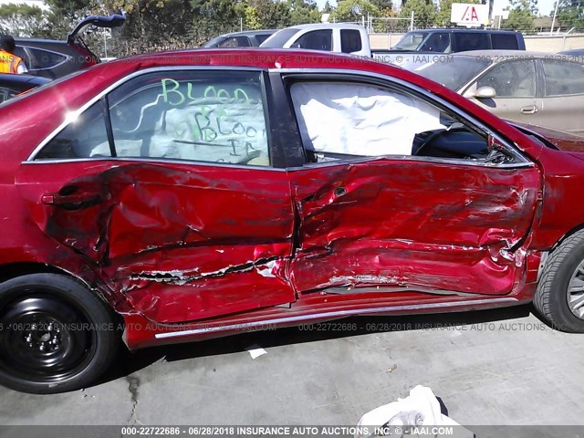 4T1BF1FK7EU807732 - 2014 TOYOTA CAMRY L/SE/LE/XLE 红色 照片 6