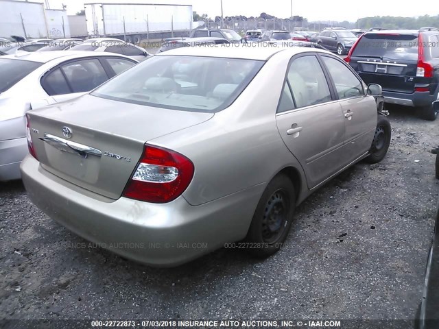 4T1BE32K42U038333 - 2002 TOYOTA CAMRY LE/XLE/SE ოქროსფერი ფოტო 4