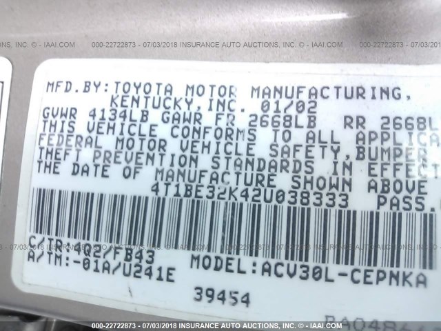 4T1BE32K42U038333 - 2002 TOYOTA CAMRY LE/XLE/SE ოქროსფერი ფოტო 9