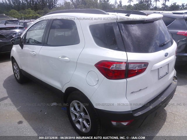 MAJ3P1TE4JC185293 - 2018 FORD ECOSPORT SE WHITE photo 3