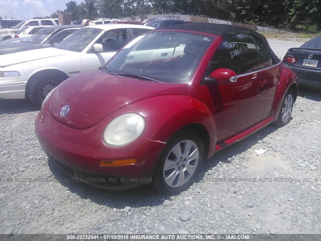 3VWPF31Y38M417086 - 2008 VOLKSWAGEN NEW BEETLE CONVERTIBLE S RED photo 2