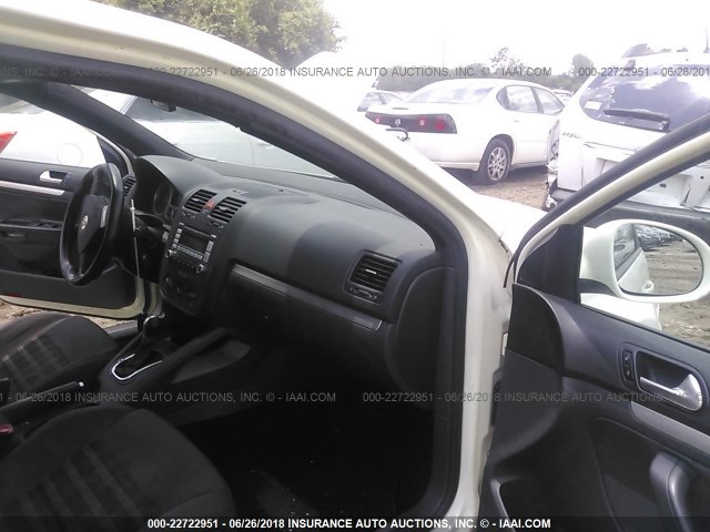 3VWBJ71K08M174333 - 2008 VOLKSWAGEN GLI თეთრი ფოტო 5