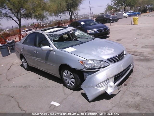 4T1BE30K26U658753 - 2006 TOYOTA CAMRY LE/XLE/SE Gümüş foto 1