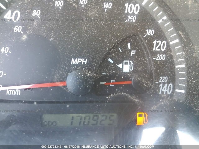 4T1BE32K54U847133 - 2004 TOYOTA CAMRY LE/XLE/SE ვერცხლისფერი ფოტო 7