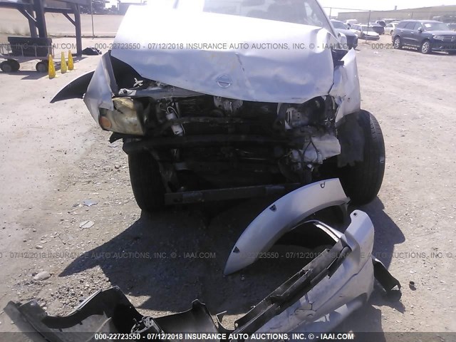 1N6MD29Y22C361609 - 2002 NISSAN FRONTIER CREW CAB SC SILVER photo 6