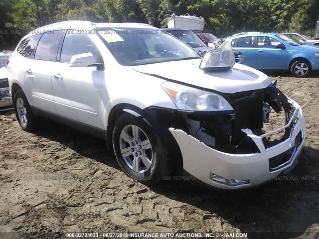 1GNKVJED3CJ111093 - 2012 CHEVROLET TRAVERSE LT WHITE photo 1