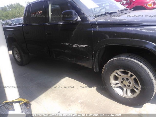 1B7GG2AN21S201095 - 2001 DODGE DAKOTA QUAD BLACK photo 6