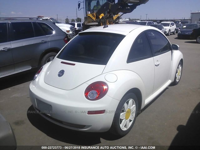 3VWFW31C68M523595 - 2008 VOLKSWAGEN NEW BEETLE TRIPLE WHITE WHITE photo 4