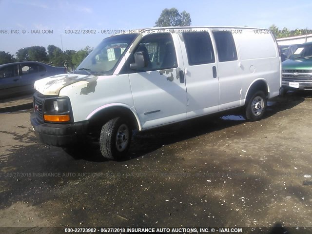 1GTGG25U331137482 - 2003 GMC SAVANA G2500 WHITE photo 2