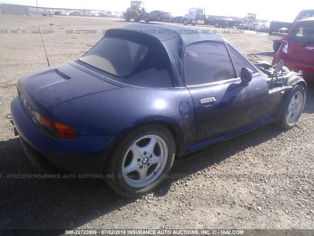 4USCH9335XLG02088 - 1999 BMW Z3 2.3 BLUE photo 4