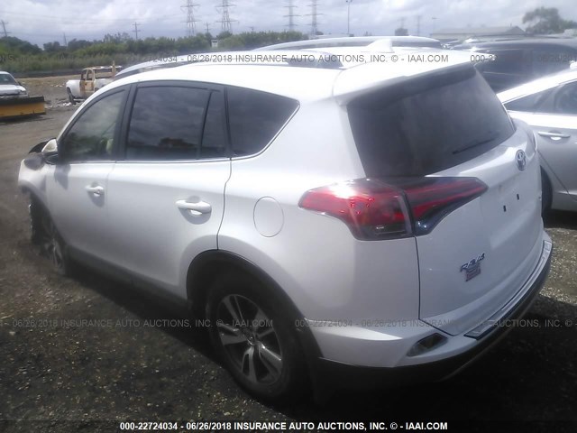 JTMRFREV8JJ732659 - 2018 TOYOTA RAV4 ADVENTURE/XLE თეთრი ფოტო 3