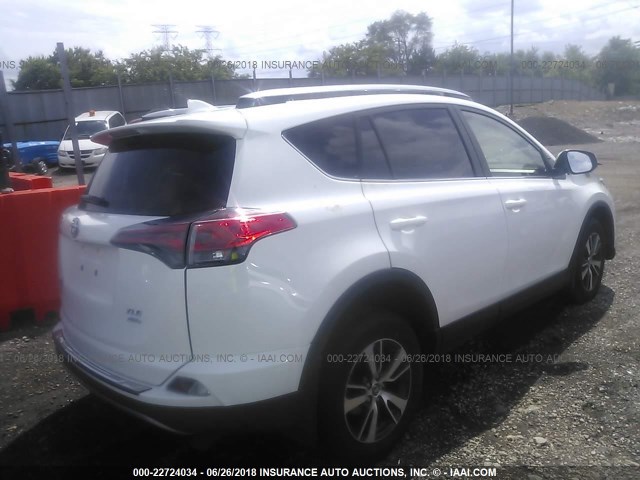 JTMRFREV8JJ732659 - 2018 TOYOTA RAV4 ADVENTURE/XLE თეთრი ფოტო 4