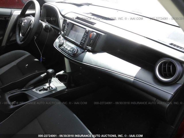 2T3RFREV4JW725094 - 2018 TOYOTA RAV4 ADVENTURE/XLE MAROON photo 5