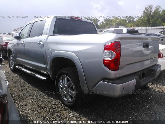 5TFGY5F18EX164146 - 2014 TOYOTA TUNDRA CREWMAX PLATINUM Silber Foto 3
