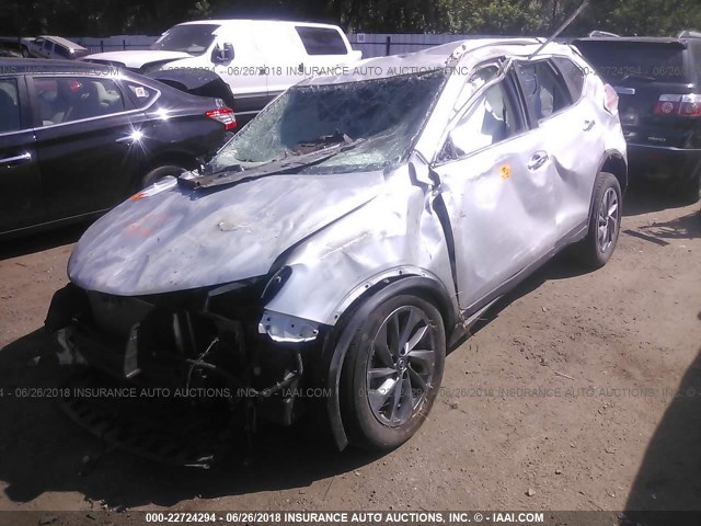 KNMAT2MV0GP695675 - 2016 NISSAN ROGUE S/SL/SV SILVER photo 2