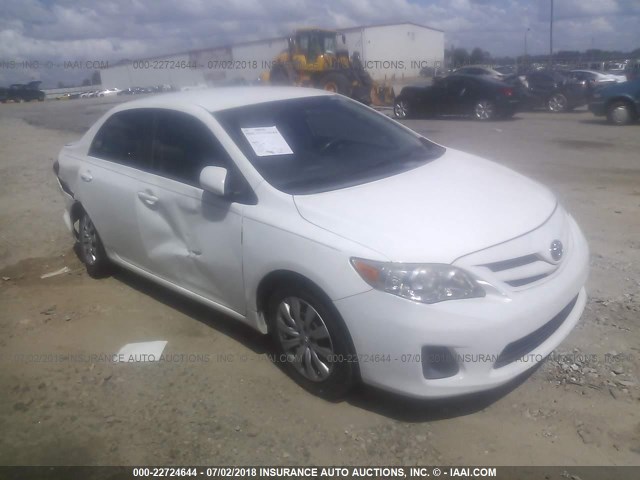 2T1BU4EE0DC984660 - 2013 TOYOTA COROLLA S/LE WHITE photo 1