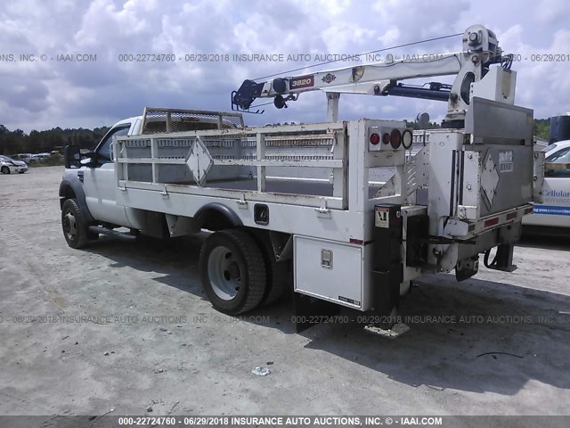 1FDAF5HR6AEB33283 - 2010 FORD F550 SUPER DUTY WHITE photo 3