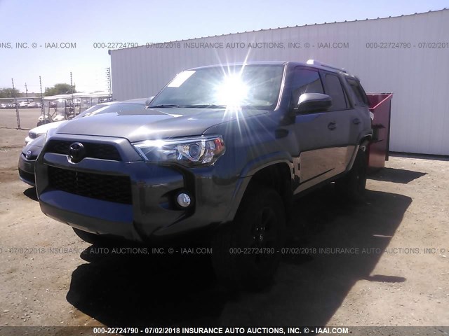 JTEBU5JR5G5345296 - 2016 TOYOTA 4RUNNER SR5 PREM/LTDL/TRAIL/TRD GRAY photo 2