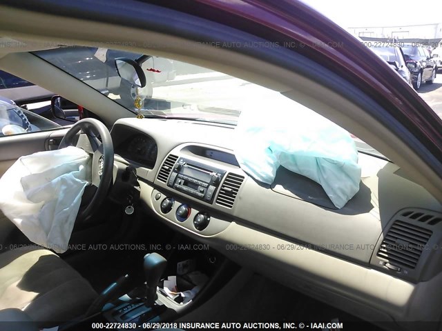 4T1BE32K42U055360 - 2002 TOYOTA CAMRY LE/XLE/SE წითელი ფოტო 5