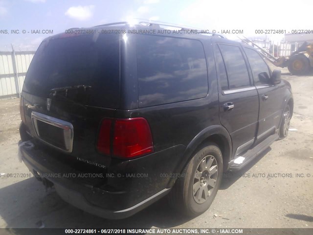 5LMFU27R04LJ12115 - 2004 LINCOLN NAVIGATOR BLACK photo 4