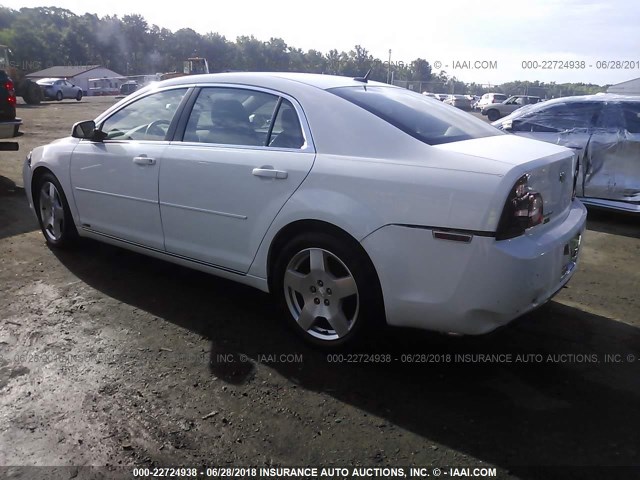 1G1ZJ577194152324 - 2009 CHEVROLET MALIBU 2LT WHITE photo 3