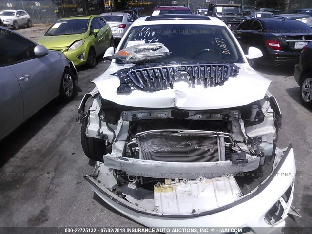 W04GS5EC2B1011677 - 2011 BUICK REGAL CXL WHITE photo 6