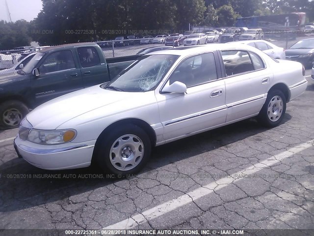 1LNFM97V0WY615044 - 1998 LINCOLN CONTINENTAL  Biały zdjęcie 2