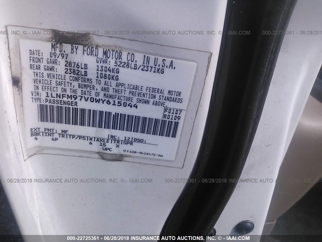 1LNFM97V0WY615044 - 1998 LINCOLN CONTINENTAL  Biały zdjęcie 9