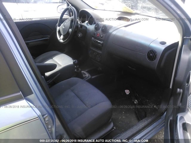 KL1TD66687B746685 - 2007 CHEVROLET AVEO LS SILVER photo 5