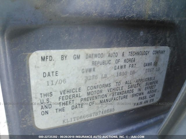 KL1TD66687B746685 - 2007 CHEVROLET AVEO LS SILVER photo 9